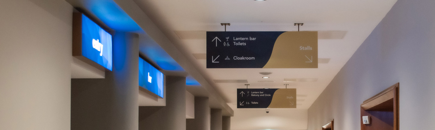 Que Visual Signage Visitor signage for theatres and music venues